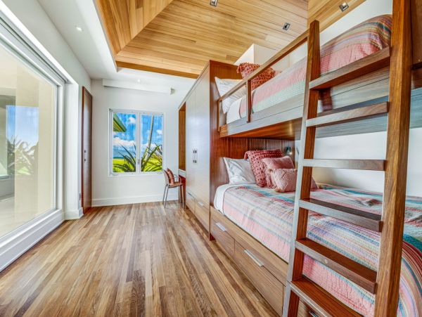 Seven Bedroom Oceanfront Luxury Vacation Estate in Kapalua