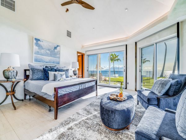 Seven Bedroom Oceanfront Luxury Vacation Estate in Kapalua