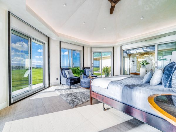 Seven Bedroom Oceanfront Luxury Vacation Estate in Kapalua