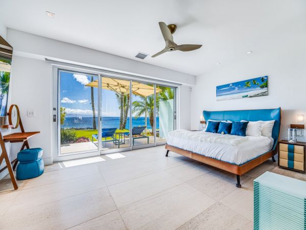 Seven Bedroom Oceanfront Luxury Vacation Estate in Kapalua