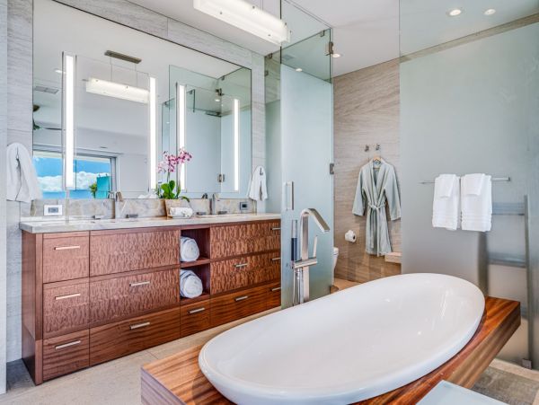 Seven Bedroom Oceanfront Luxury Vacation Estate in Kapalua