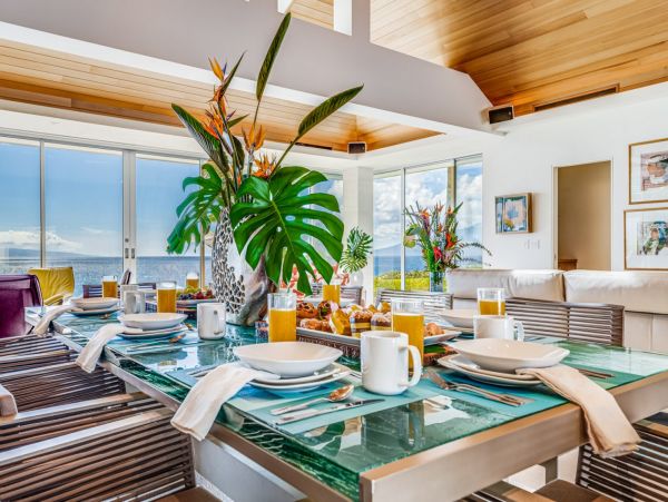 Seven Bedroom Oceanfront Luxury Vacation Estate in Kapalua