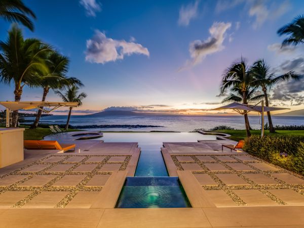 Seven Bedroom Oceanfront Luxury Vacation Estate in Kapalua