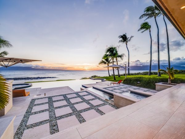 Seven Bedroom Oceanfront Luxury Vacation Estate in Kapalua