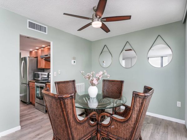 Siesta Key Vacation Condo Two Bedroom Walk to Beach