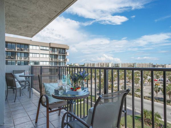 Siesta Key Vacation Condo Two Bedroom Walk to Beach
