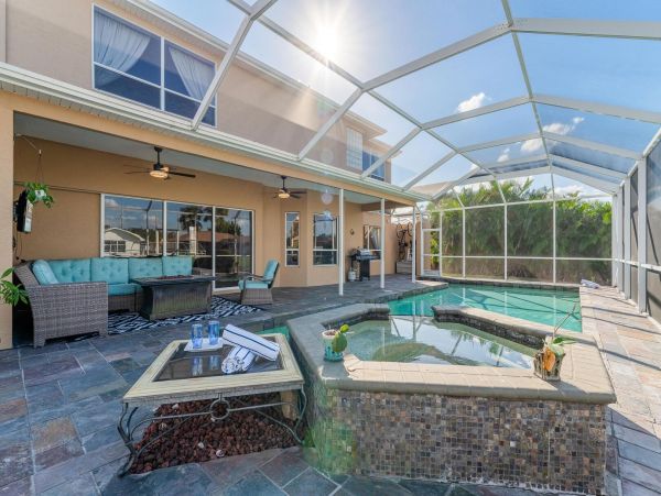 Canal Views Cape Coral Vacation Home Five Bedroom