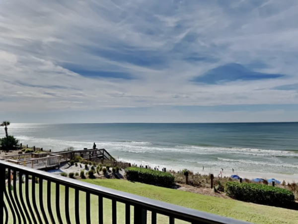 Beachfront Sleeps 10 Guests Scenic 30 A