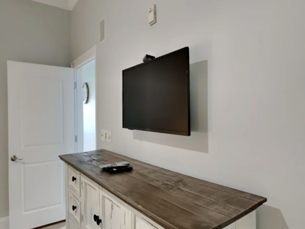 Beachfront Sleeps 10 Guests Scenic 30 A