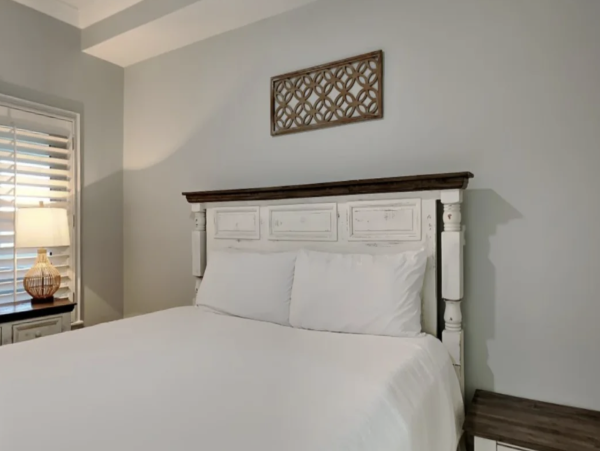 Beachfront Sleeps 10 Guests Scenic 30 A