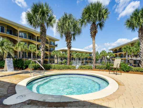 Beachfront Sleeps 10 Guests Scenic 30 A