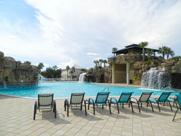 Santa Rosa Beach Home for 20 Guests near 30A