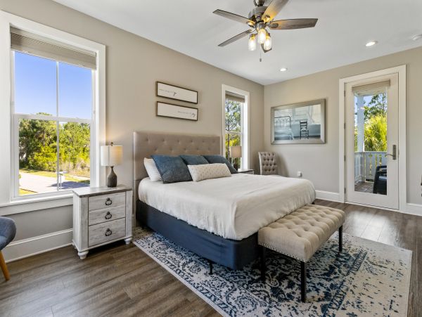 Santa Rosa Beach Home for 20 Guests near 30A