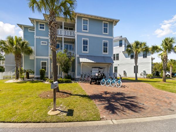 Santa Rosa Beach Home for 20 Guests near 30A