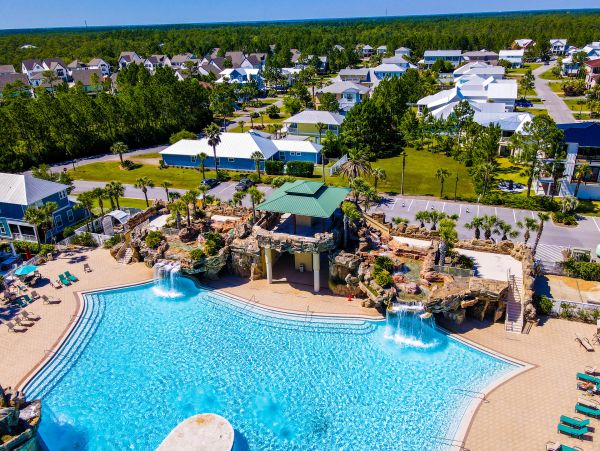 Santa Rosa Beach Home for 20 Guests near 30A