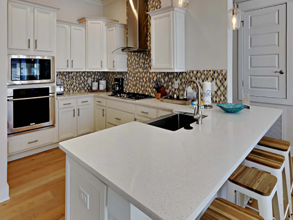 Beautiful 2 Bedroom Vacation Rental in Inlet Beach Sleeps 6