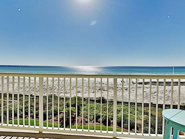Fort Walton Beach Vacation Rental - Gulf Front Condo with Balcony & Pool