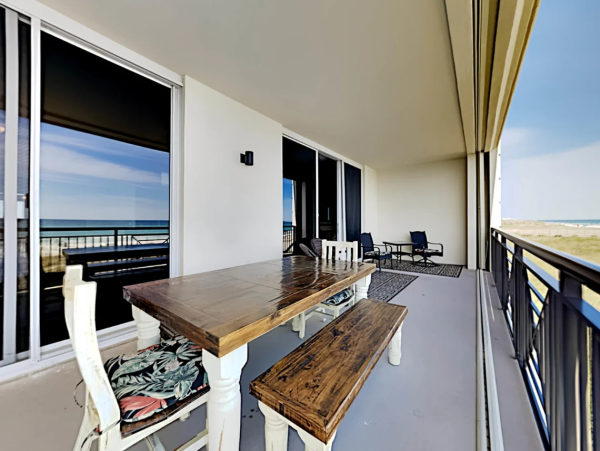 Charming Gulf-Front Retreat in Fort Walton
