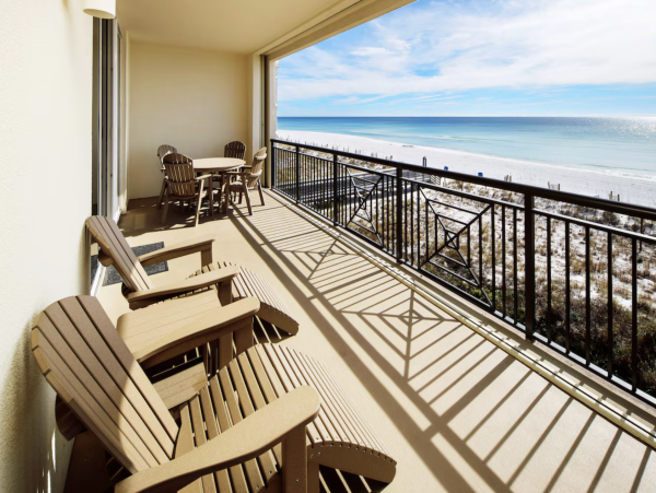 Charming Gulf-Front Retreat in Fort Walton