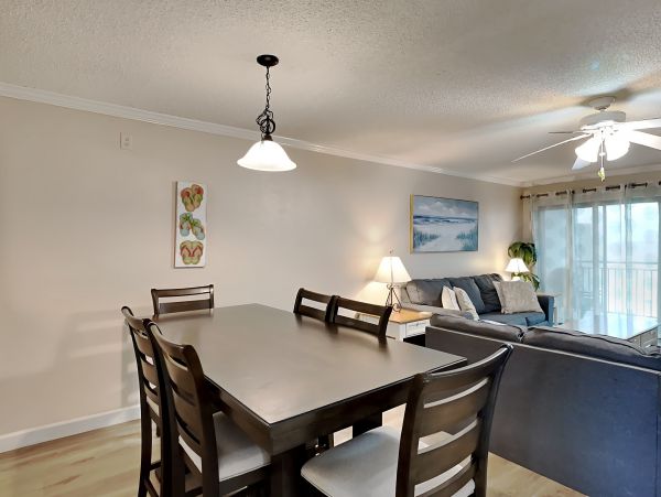 Cozy Gulf Front Vacation Condo with Great Views