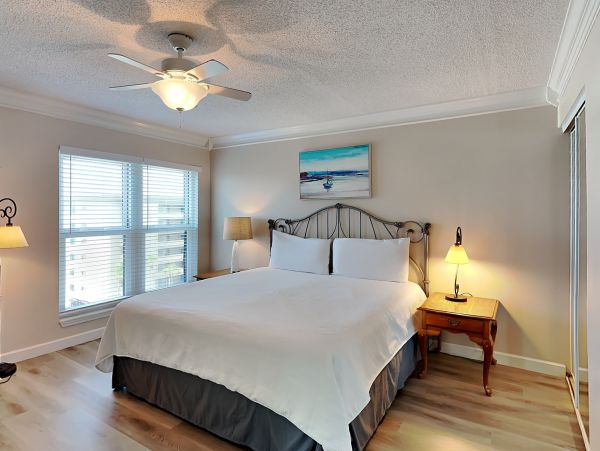 Cozy Gulf Front Vacation Condo with Great Views