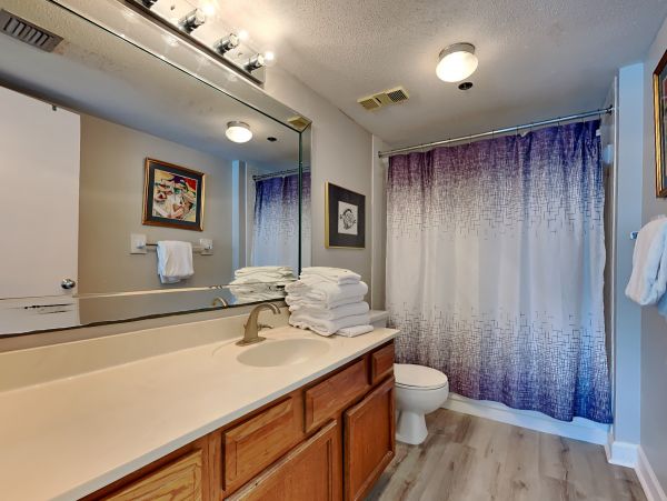 Gulf Front Vacation Rental with Great Views & Amenities
