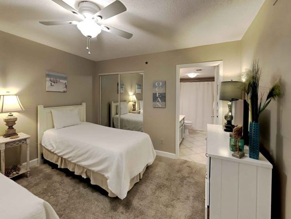 Fort Walton Beach Condo with Pool and Gulf Views