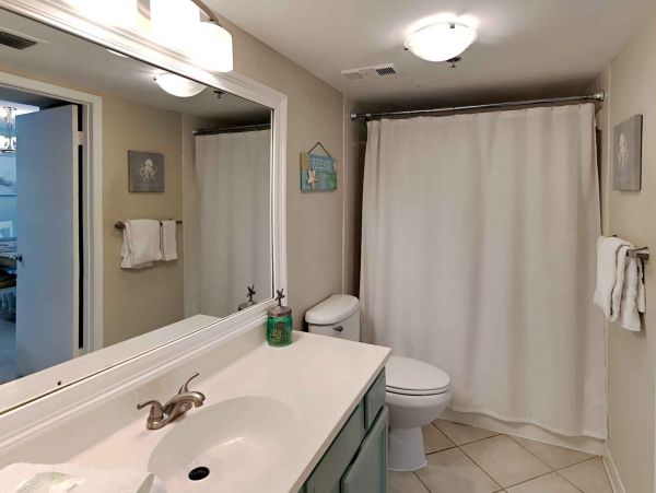 Fort Walton Beach Condo with Pool and Gulf Views