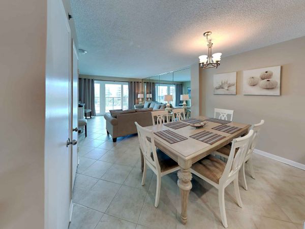 Fort Walton Beach Condo with Pool and Gulf Views