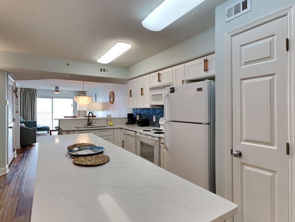 Fort Walton Vacation Rental: Beachfront Bliss Awaits You