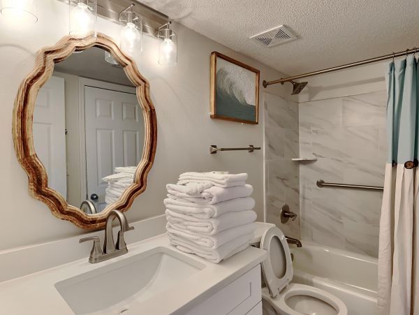 Fort Walton Vacation Rental: Beachfront Bliss Awaits You