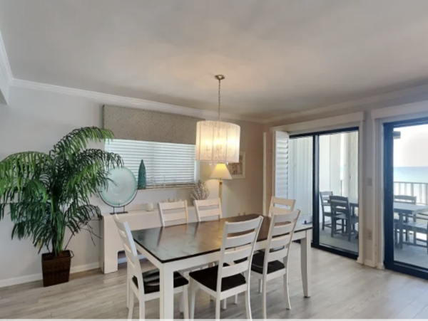 NEW ARRIVAL! Three Bedroom Beachfront  Sleeps Ten Great Pricing