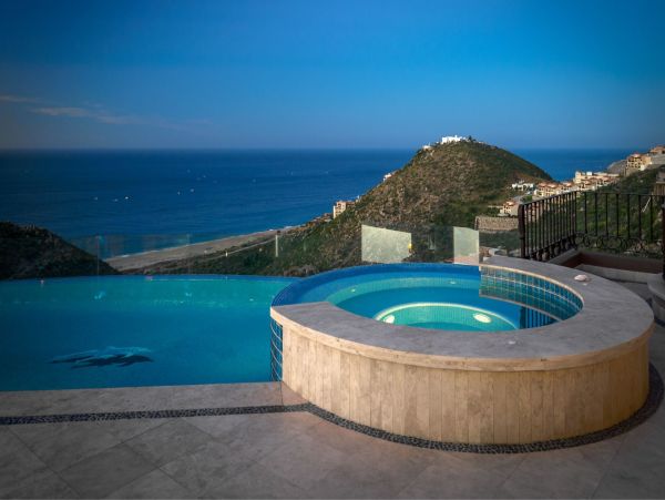 Los Cabos Ten Bedroom Villa Overlooking the Beach