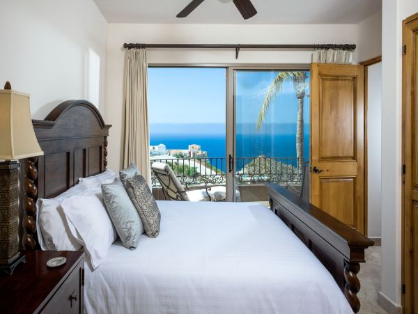 Los Cabos Ten Bedroom Villa Overlooking the Beach