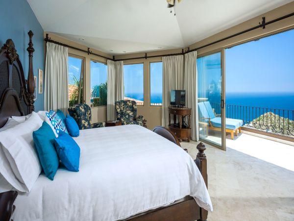 Los Cabos Ten Bedroom Villa Overlooking the Beach