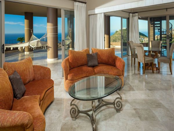 Los Cabos Ten Bedroom Villa Overlooking the Beach