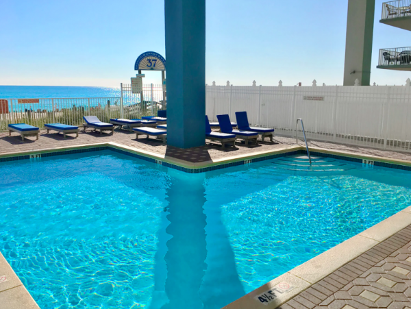 3 Bedroom Condo with Incredible beachfront views