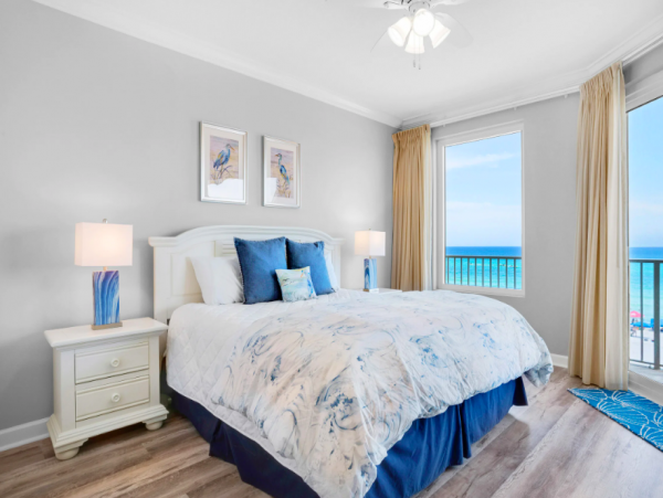 3 Bedroom Condo with Incredible beachfront views