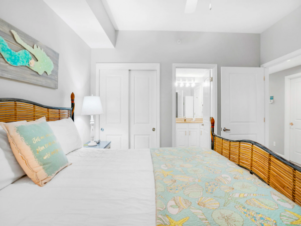 3 Bedroom Condo with Incredible beachfront views