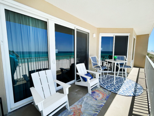 3 Bedroom Condo with Incredible beachfront views