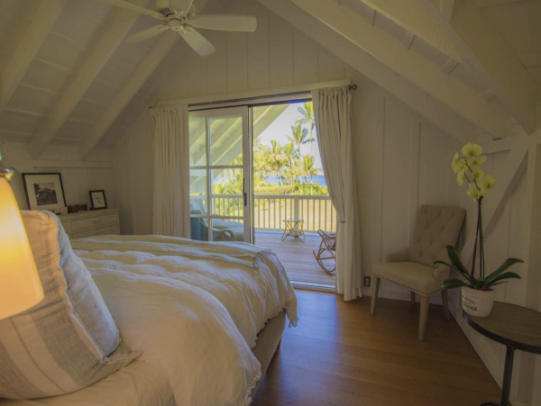 Beachfront Hanalei Bay Retreat Main House Plus Guest Cottage