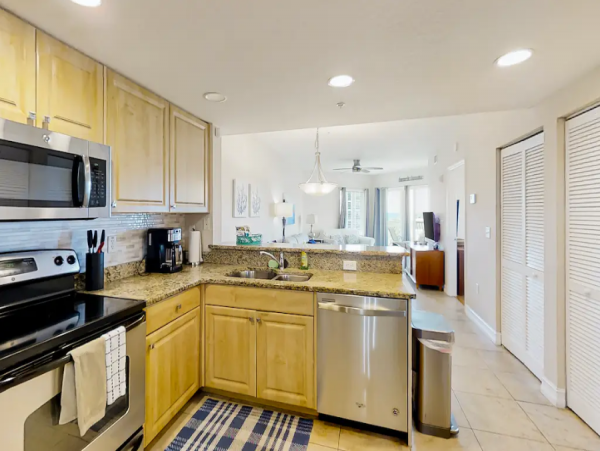 Treasure Island Vacation Condo with 2 Bedroom