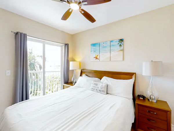 Treasure Island Vacation Condo with 2 Bedroom