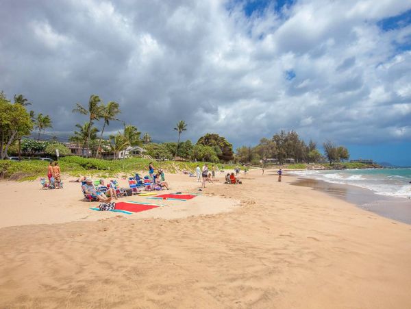 Prime Location Beautiful Vacation Condo in Kihei Sleeps 4 Guests