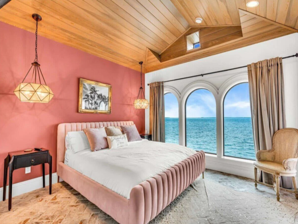 Anna Maria Island Beachfront Home With Private Pool