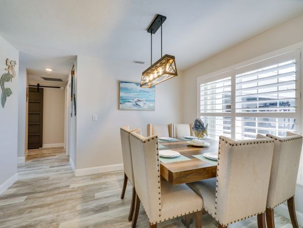 Cape Coral Water Front Home with Private Pool , Hot Tub & Boat Dock
