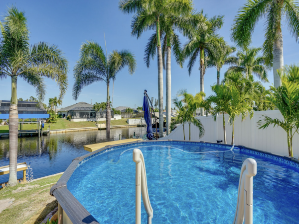 Cape Coral Water Front Home with Private Pool , Hot Tub & Boat Dock