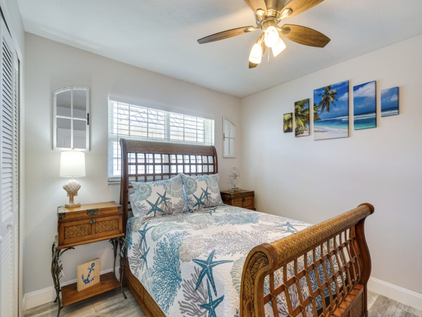 Cape Coral Water Front Home with Private Pool , Hot Tub & Boat Dock