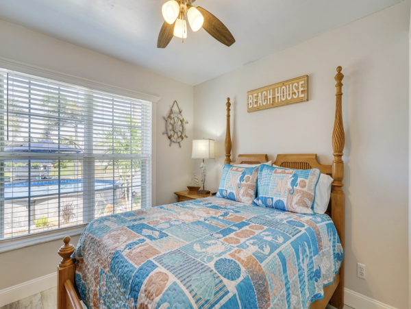 Cape Coral Water Front Home with Private Pool , Hot Tub & Boat Dock