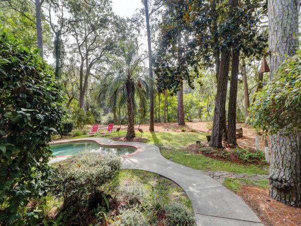 A Hilton Head Hidden Gem with Private Pool